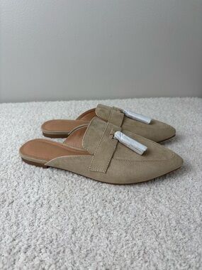 Madden Girl Shoes Women 8.5M Preppiee Tassel Slip On Loafer Mule Flat in Neutral
